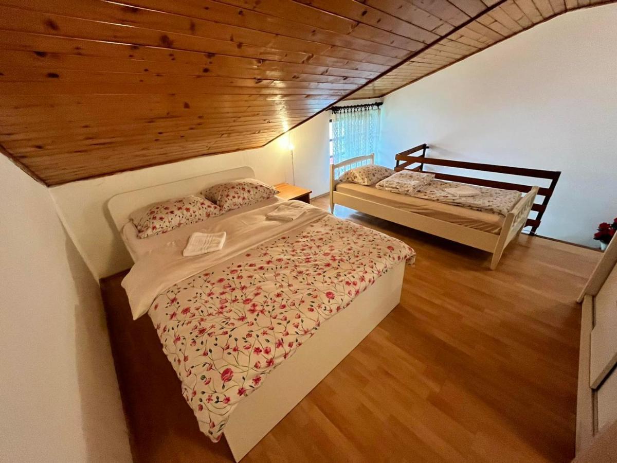 Appartement Stan Centar à Banja Luka Extérieur photo